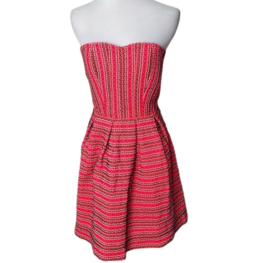 Dina Be Bright Pink Embroidered Strapless Sweetheart Mini Dress